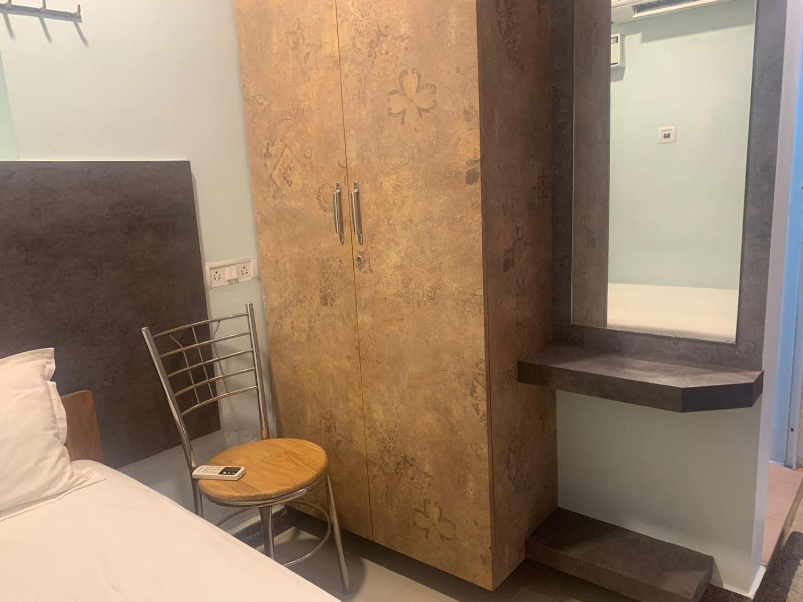 Hotel Sikara, Kumbakonam Dış mekan fotoğraf