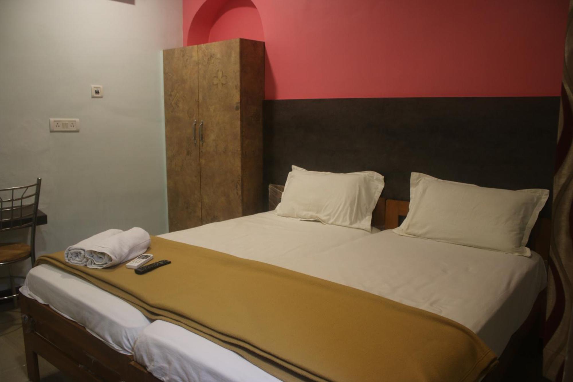 Hotel Sikara, Kumbakonam Dış mekan fotoğraf