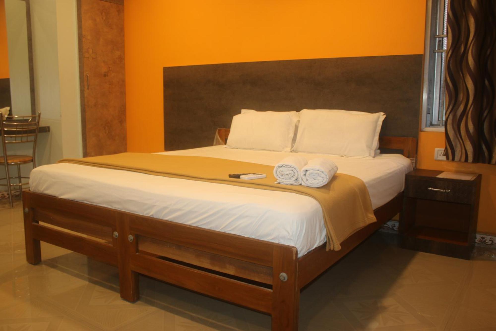 Hotel Sikara, Kumbakonam Dış mekan fotoğraf
